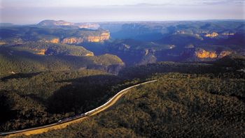 Indian-pacific-blue-mtns